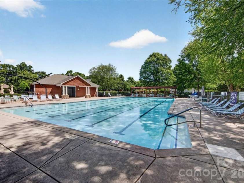 6410 Latta Springs Circle, Huntersville, NC 28078.  MLS# CAR4381760, YatesRealty ID 24208. 