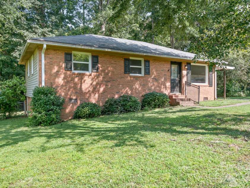 408 Kennerly Drive, Indian Trail, NC 28079.  MLS# CAR4274051, YatesRealty ID 24209. 