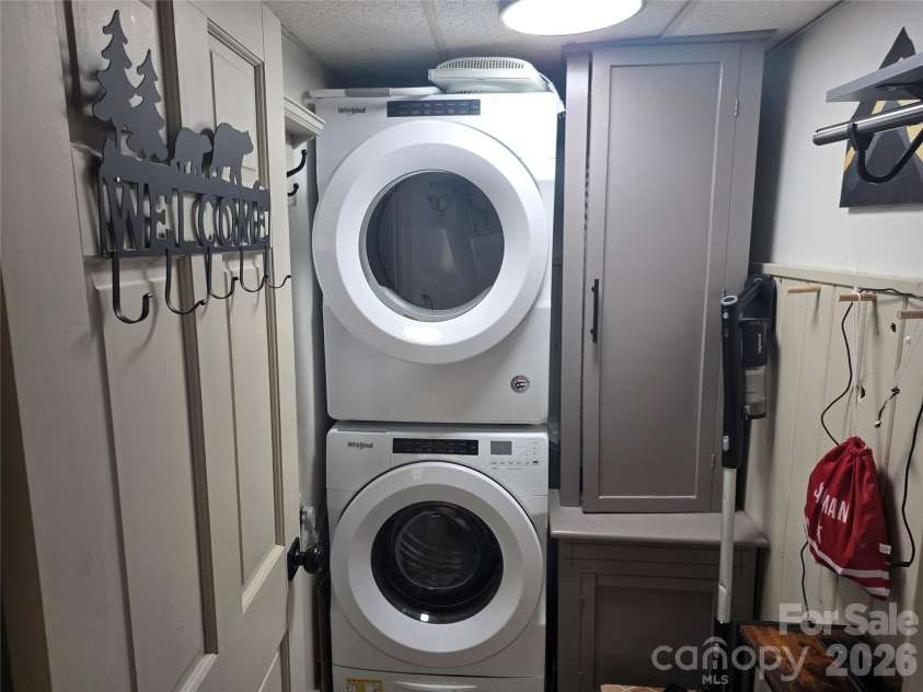 108 Northridge Road, Banner Elk, NC 28604.  MLS# CAR4351937, YatesRealty ID 2421. Laundry room