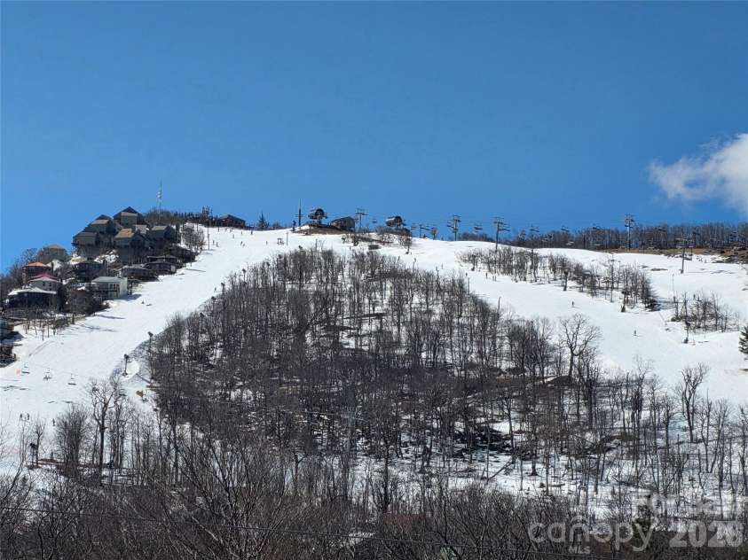 108 Northridge Road, Banner Elk, NC 28604.  MLS# CAR4351937, YatesRealty ID 2421. Slopes