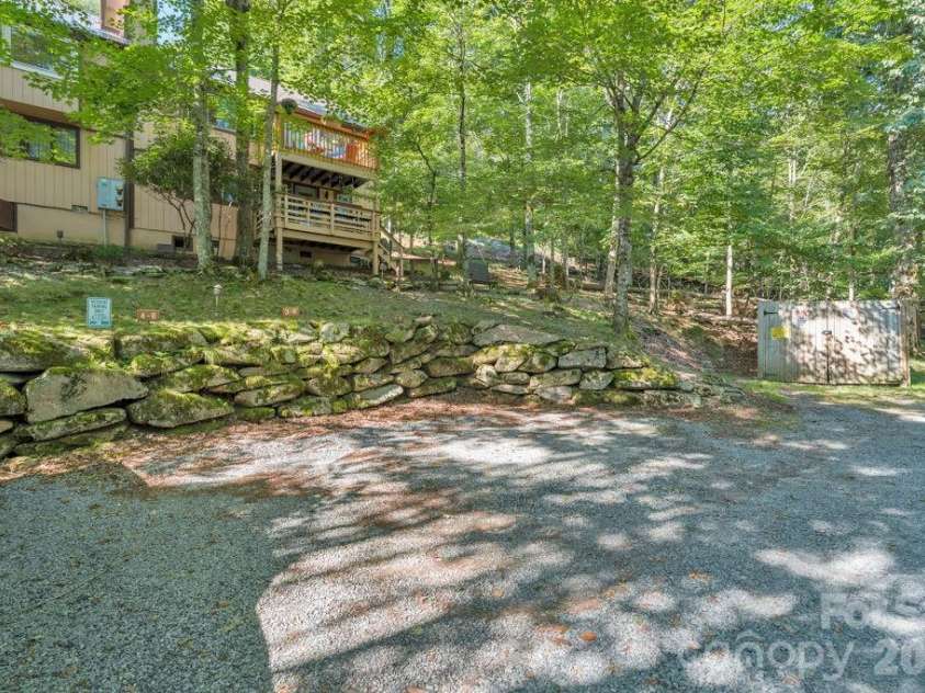 108 Northridge Road, Banner Elk, NC 28604.  MLS# CAR4422547, YatesRealty ID 2421. 