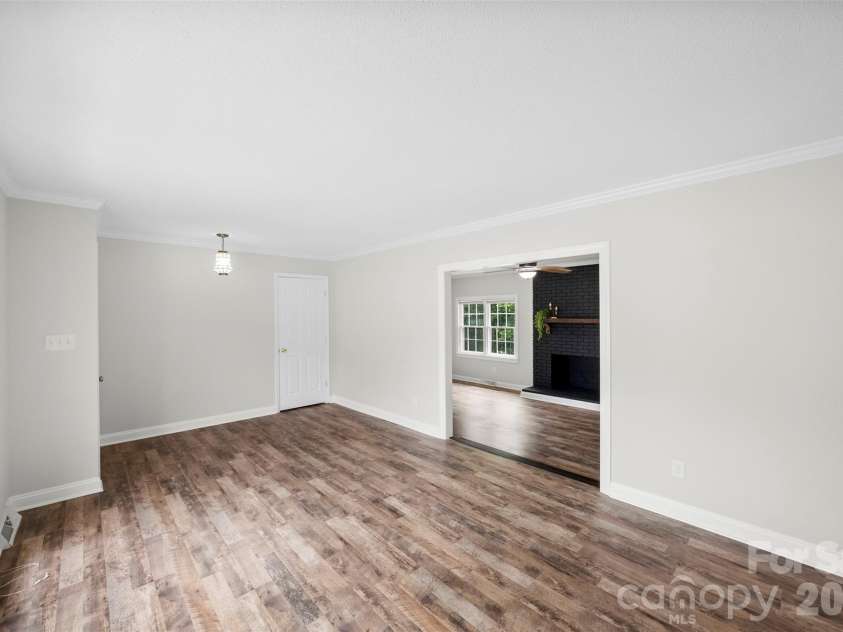 22 Forest Hill Road, Belmont, NC 28012.  MLS# CAR4382762, YatesRealty ID 24210. 