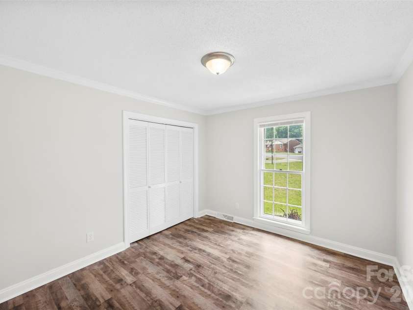 22 Forest Hill Road, Belmont, NC 28012.  MLS# CAR4382762, YatesRealty ID 24210. 