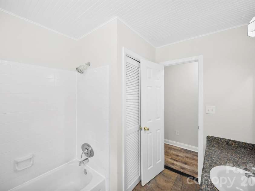 22 Forest Hill Road, Belmont, NC 28012.  MLS# CAR4382762, YatesRealty ID 24210. 
