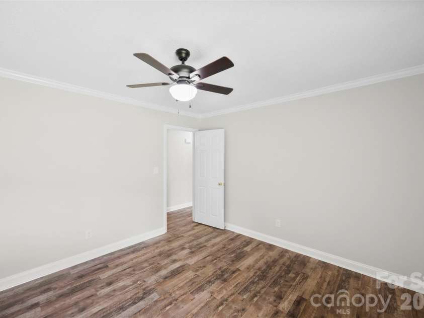 22 Forest Hill Road, Belmont, NC 28012.  MLS# CAR4382762, YatesRealty ID 24210. 