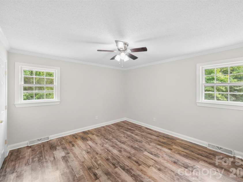 22 Forest Hill Road, Belmont, NC 28012.  MLS# CAR4382762, YatesRealty ID 24210. 