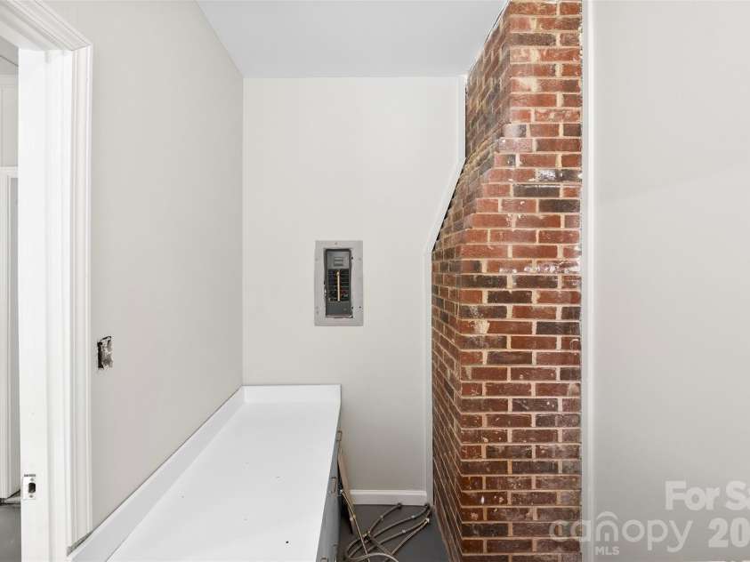 22 Forest Hill Road, Belmont, NC 28012.  MLS# CAR4382762, YatesRealty ID 24210. 