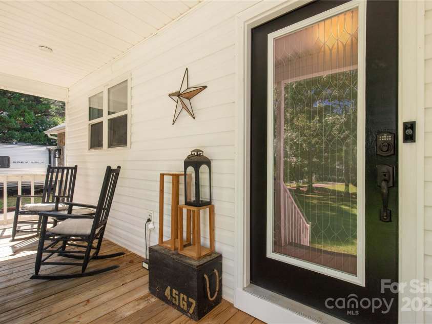 4567 Hickory Grove Road, Sharon, SC 29742.  MLS# CAR4274229, YatesRealty ID 24211. 
