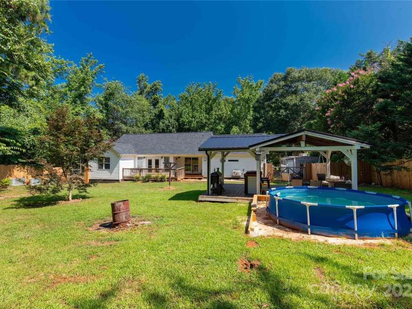 4567 Hickory Grove Road, Sharon, SC 29742.  MLS# CAR4274229, YatesRealty ID 24211. 