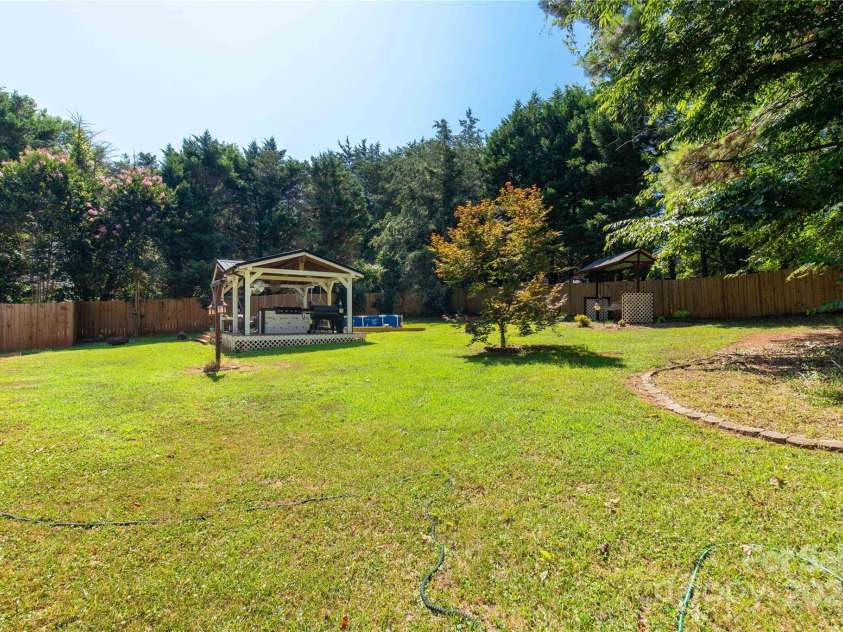 4567 Hickory Grove Road, Sharon, SC 29742.  MLS# CAR4274229, YatesRealty ID 24211. 