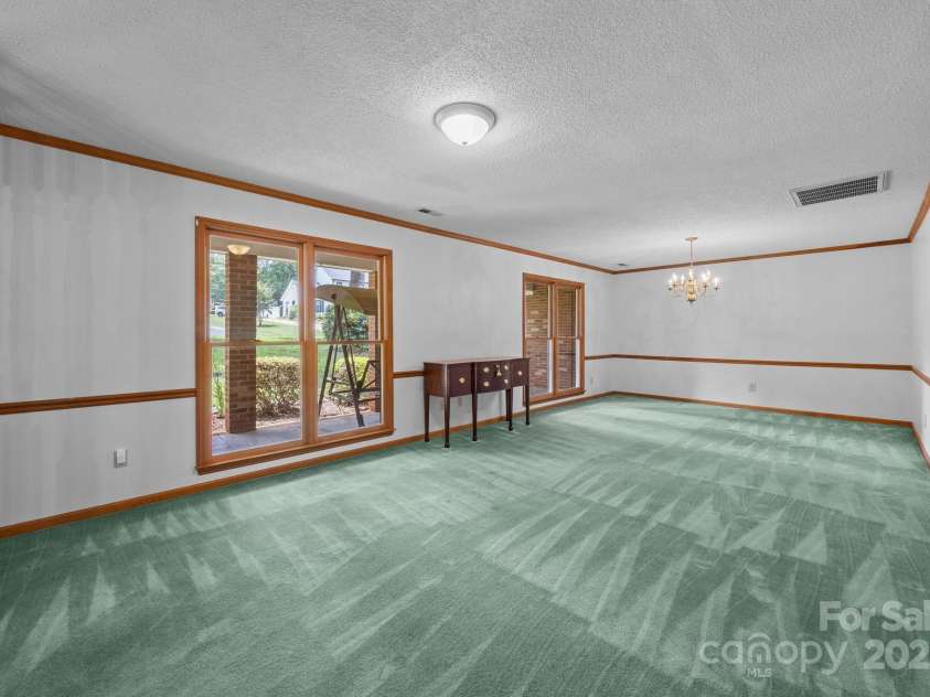 324 Swamp Fox Drive, Fort Mill, SC 29715.  MLS# CAR4272037, YatesRealty ID 24212. 