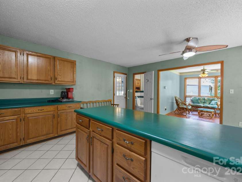 324 Swamp Fox Drive, Fort Mill, SC 29715.  MLS# CAR4272037, YatesRealty ID 24212. 