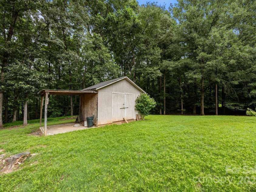 324 Swamp Fox Drive, Fort Mill, SC 29715.  MLS# CAR4272037, YatesRealty ID 24212. 