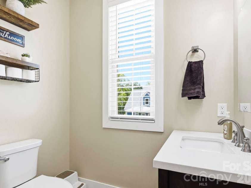 63 Old Spring Drive, Candler, NC 28715.  MLS# CAR4368322, YatesRealty ID 24212. 