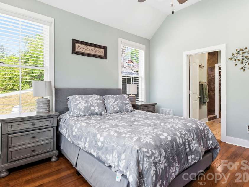 63 Old Spring Drive, Candler, NC 28715.  MLS# CAR4368322, YatesRealty ID 24212. 