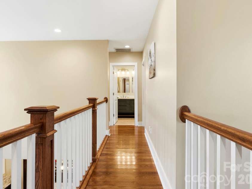 63 Old Spring Drive, Candler, NC 28715.  MLS# CAR4368322, YatesRealty ID 24212. 