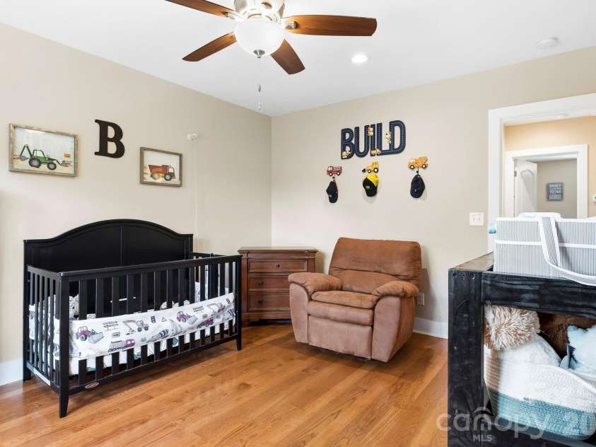 63 Old Spring Drive, Candler, NC 28715.  MLS# CAR4368322, YatesRealty ID 24212. 
