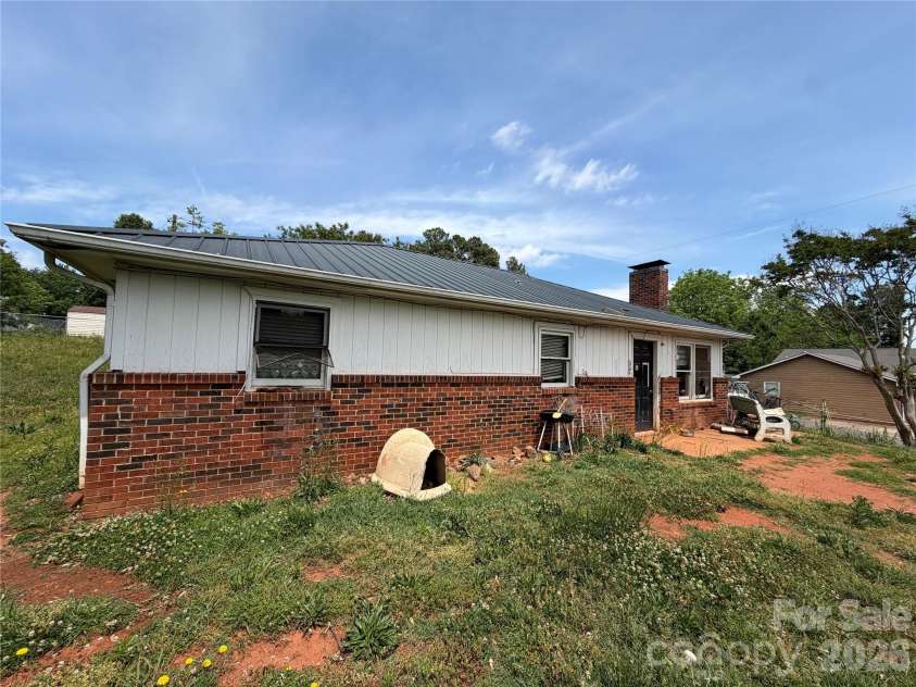 111 Akers Landing, Ellenboro, NC 28040.  MLS# CAR4377795, YatesRealty ID 24213. 