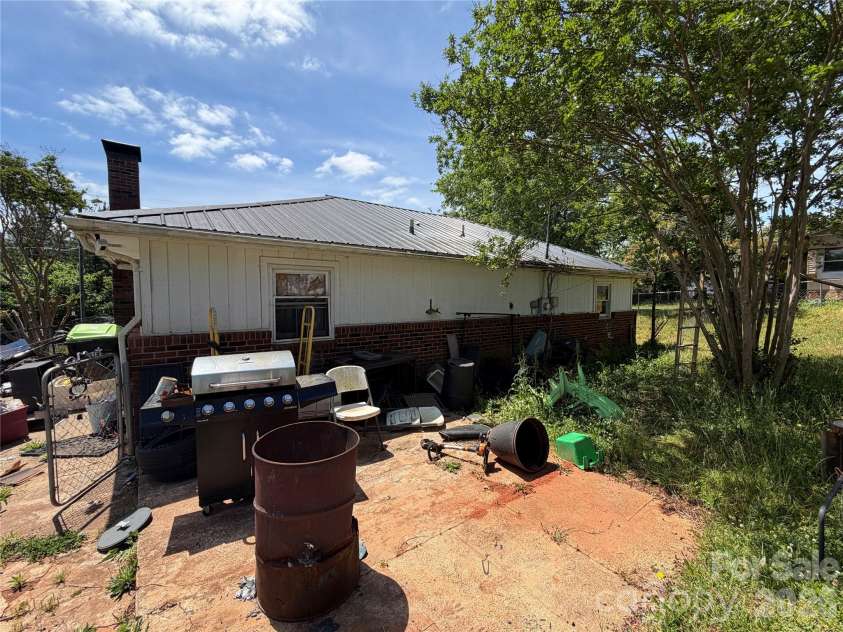 111 Akers Landing, Ellenboro, NC 28040.  MLS# CAR4377795, YatesRealty ID 24213. 