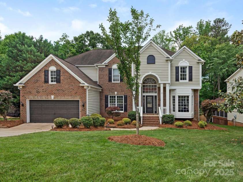 3721 Providence Plantation Lane, Charlotte, NC 28270.  MLS# CAR4254230, YatesRealty ID 24213. 