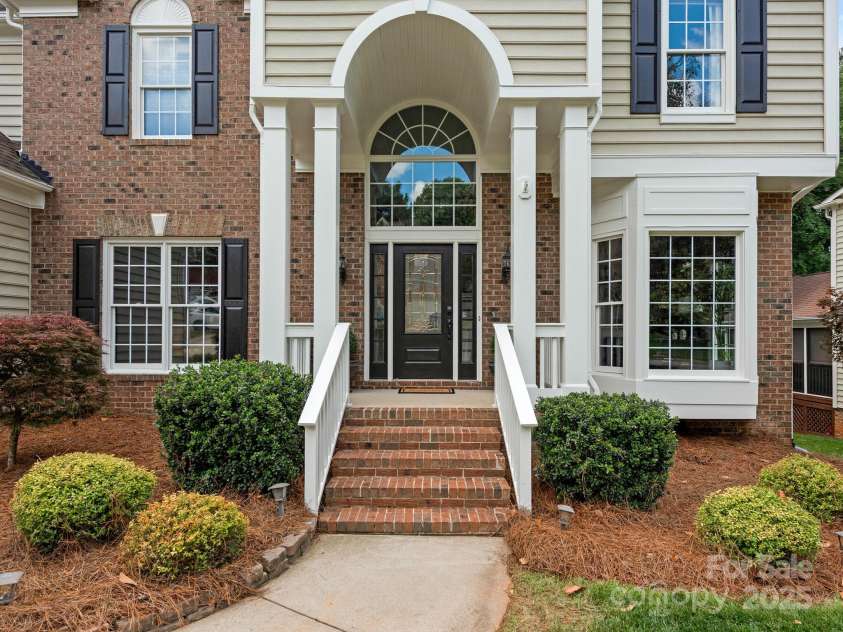 3721 Providence Plantation Lane, Charlotte, NC 28270.  MLS# CAR4254230, YatesRealty ID 24213. 