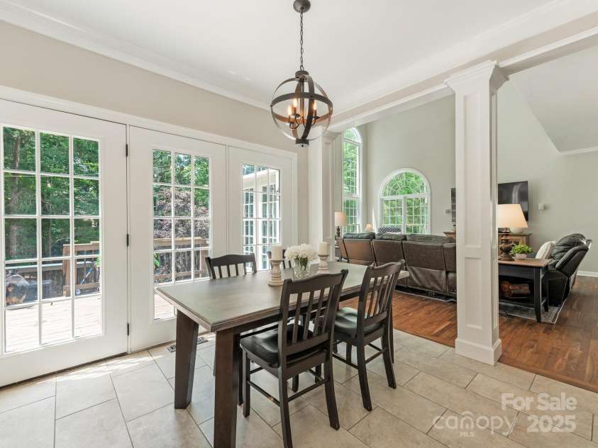 3721 Providence Plantation Lane, Charlotte, NC 28270.  MLS# CAR4254230, YatesRealty ID 24213. 