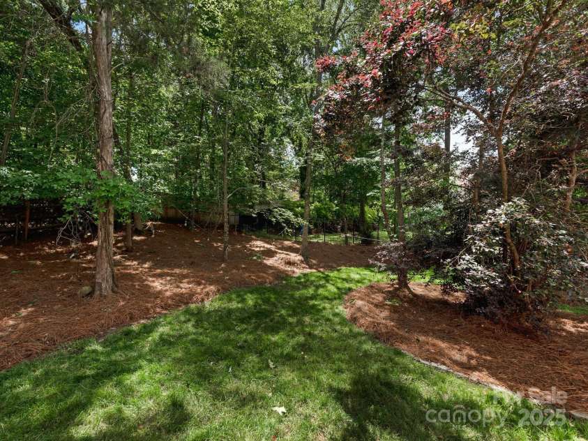 3721 Providence Plantation Lane, Charlotte, NC 28270.  MLS# CAR4254230, YatesRealty ID 24213. 
