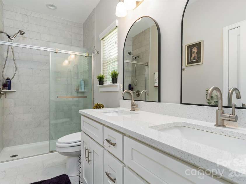 7516 O'Hara Street, Huntersville, NC 28078.  MLS# CAR4273660, YatesRealty ID 24215. Primary BA w/tile & dual vanity
