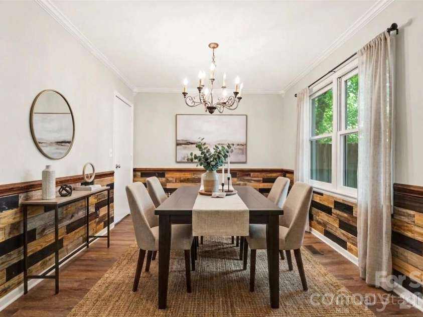 8100 Barncliff Road, Charlotte, NC 28227.  MLS# CAR4372089, YatesRealty ID 24215. 