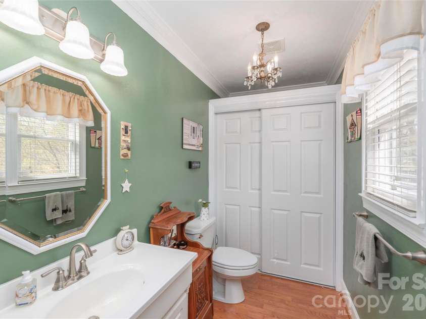 209 Browning Road, Waynesville, NC 28786.  MLS# CAR4360694, YatesRealty ID 24216. Half bath off Great Room.