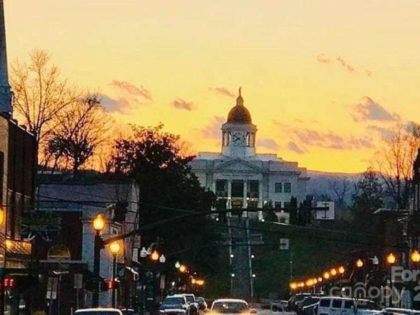 45 Boulder Creek Lane, Tuckasegee, NC 28783.  MLS# CAR4265219, YatesRealty ID 24216. 