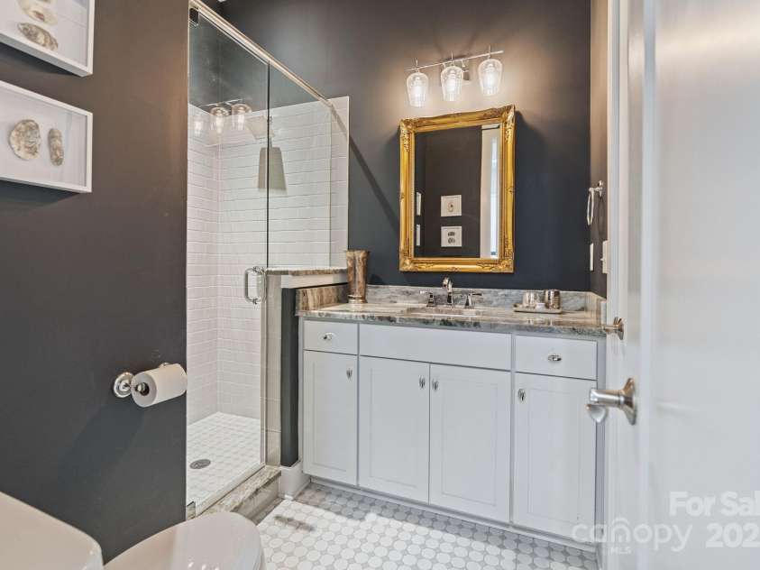 2514 Marshall Place, Charlotte, NC 28203.  MLS# CAR4268749, YatesRealty ID 24217. 