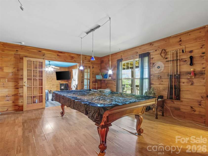 120 Lillie Lane, Marshall, NC 28753.  MLS# CAR4373947, YatesRealty ID 24218. 