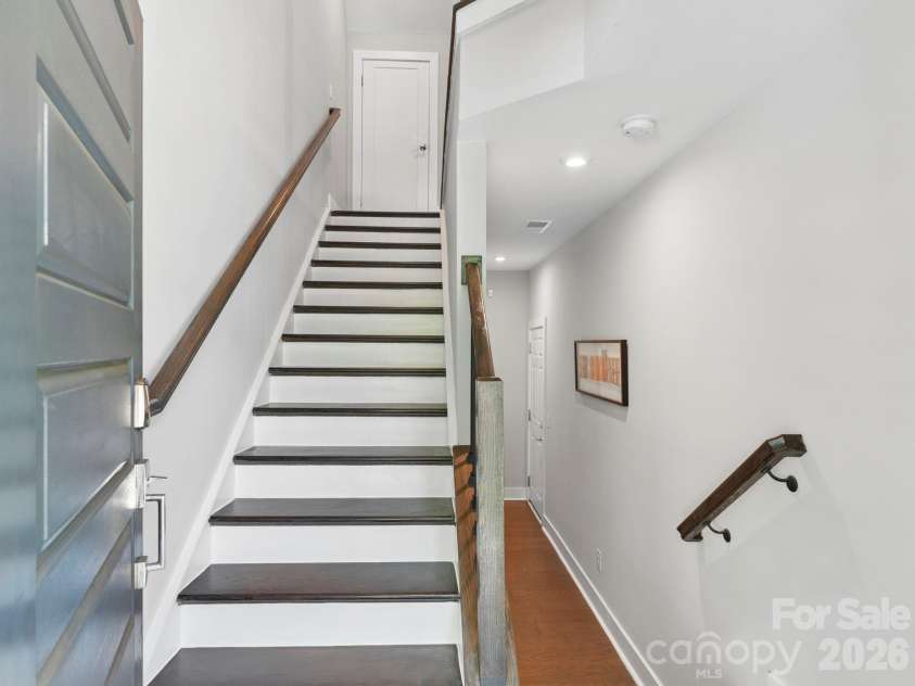 3808 Sky Haven Drive, Charlotte, NC 28209.  MLS# CAR4381806, YatesRealty ID 24219. 