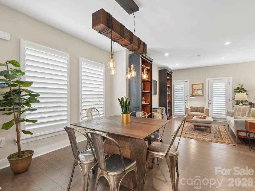3808 Sky Haven Drive, Charlotte, NC 28209.  MLS# CAR4381806, YatesRealty ID 24219. 