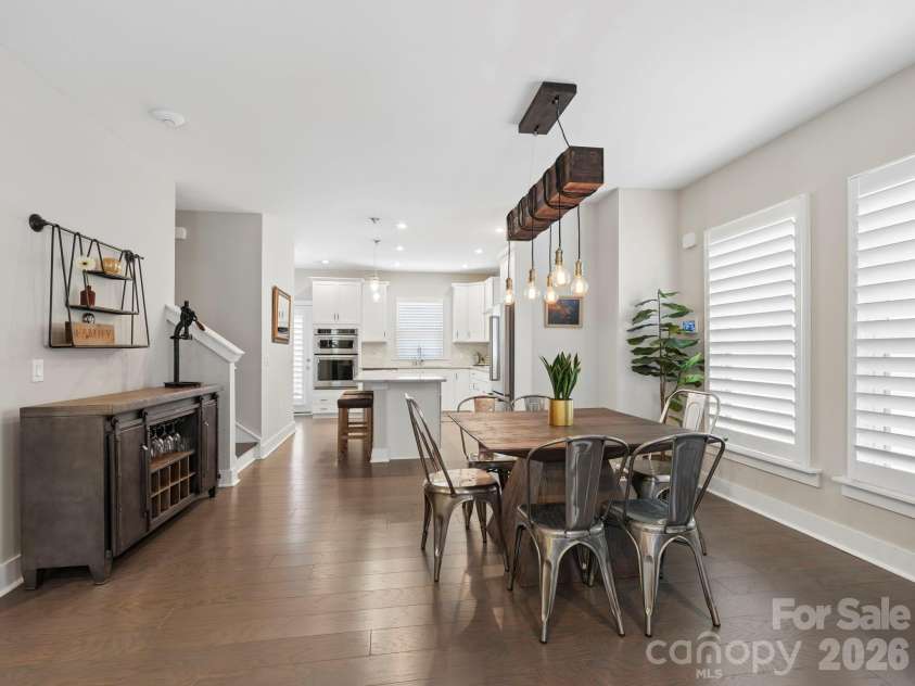 3808 Sky Haven Drive, Charlotte, NC 28209.  MLS# CAR4381806, YatesRealty ID 24219. 