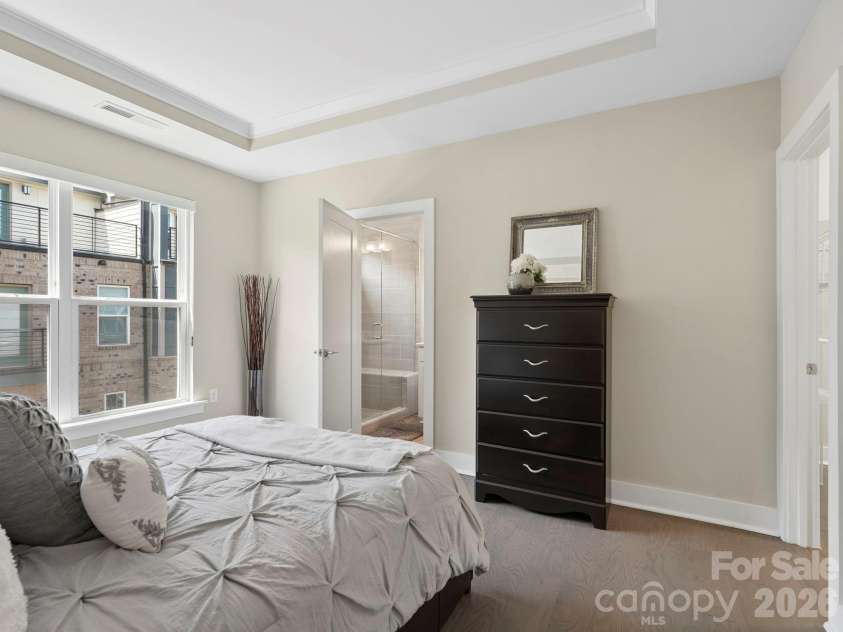 3808 Sky Haven Drive, Charlotte, NC 28209.  MLS# CAR4381806, YatesRealty ID 24219. 