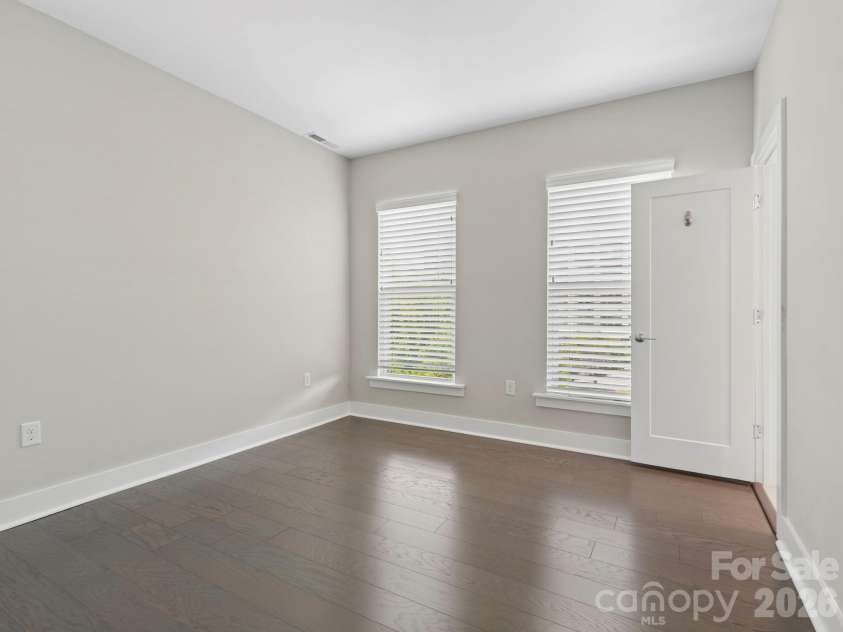 3808 Sky Haven Drive, Charlotte, NC 28209.  MLS# CAR4381806, YatesRealty ID 24219. 