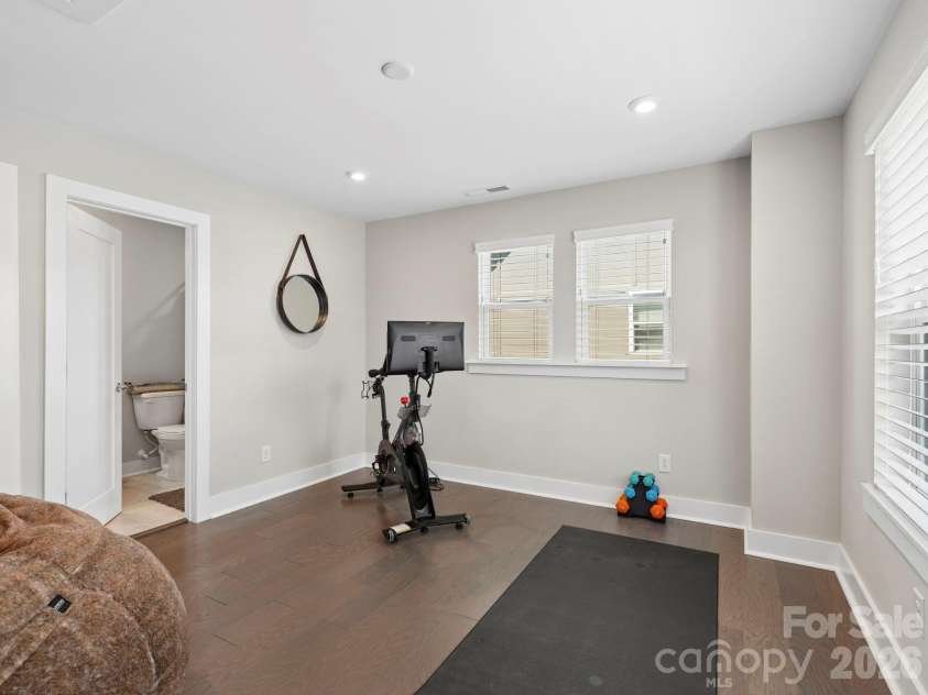 3808 Sky Haven Drive, Charlotte, NC 28209.  MLS# CAR4381806, YatesRealty ID 24219. 