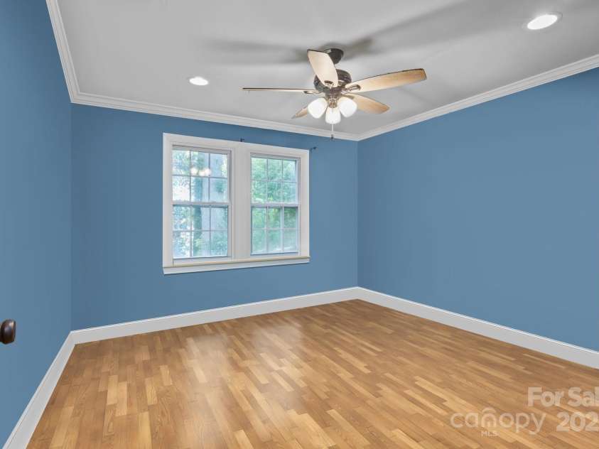 800 Woodlawn Street, Belmont, NC 28012.  MLS# CAR4260667, YatesRealty ID 24219. 