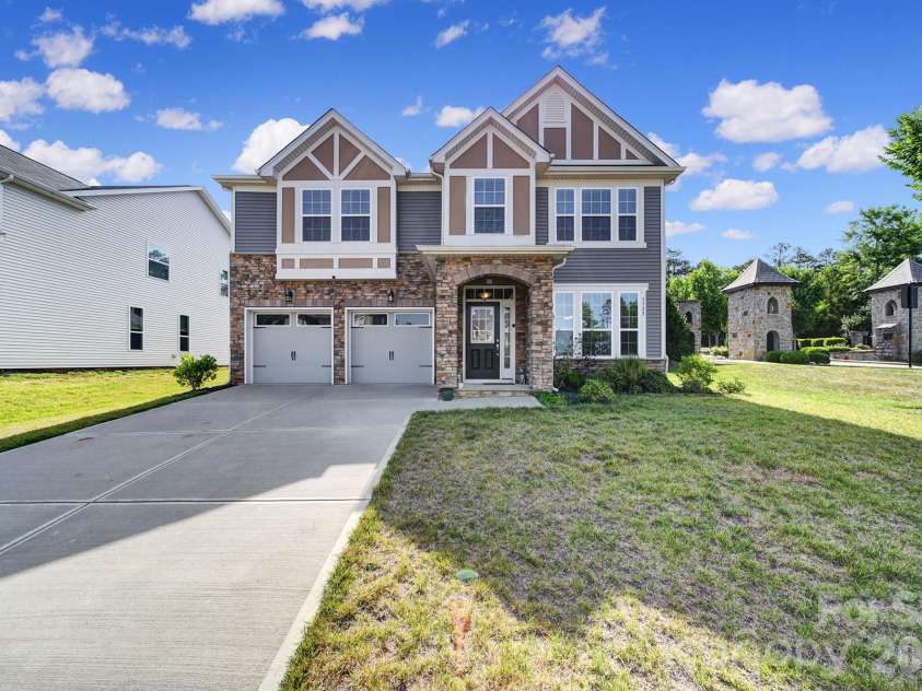 3322 Helmsley Court, Concord, NC 28027.  MLS# CAR4351939, YatesRealty ID 2422. 