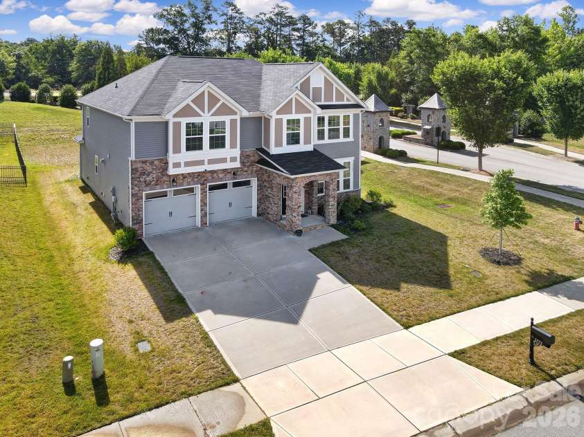 3322 Helmsley Court, Concord, NC 28027.  MLS# CAR4351939, YatesRealty ID 2422. 