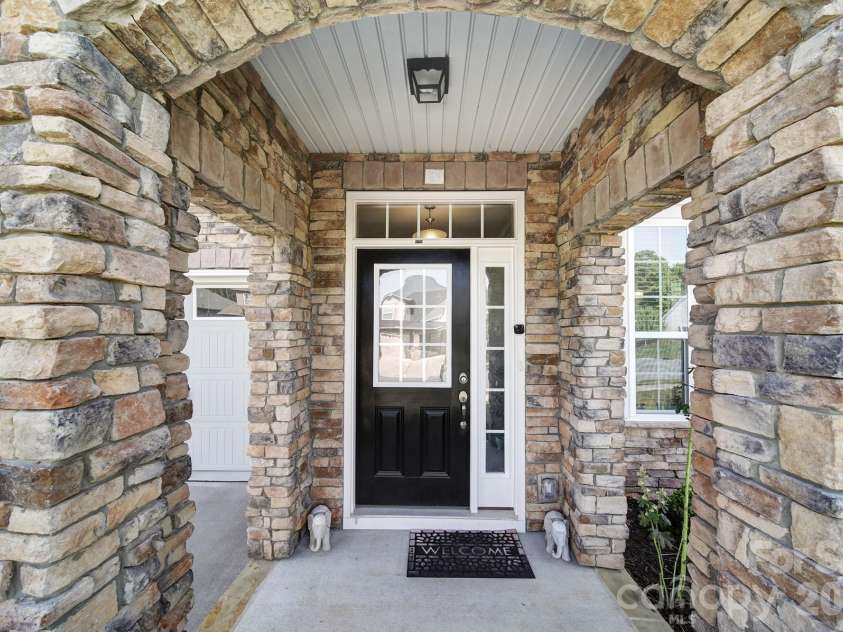 3322 Helmsley Court, Concord, NC 28027.  MLS# CAR4351939, YatesRealty ID 2422. 