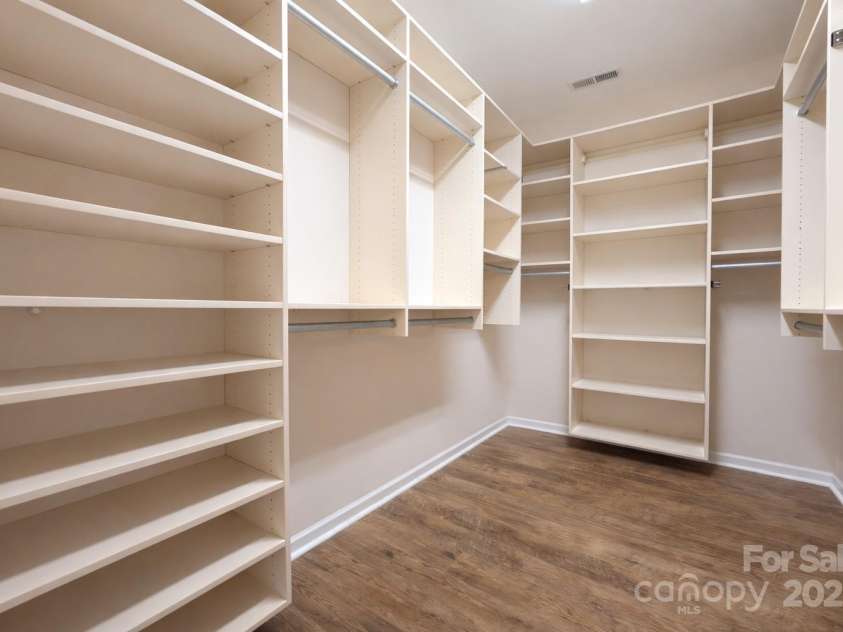 353 Harvest Valley Lane, Fort Mill, SC 29715.  MLS# CAR4331705, YatesRealty ID 2422. 