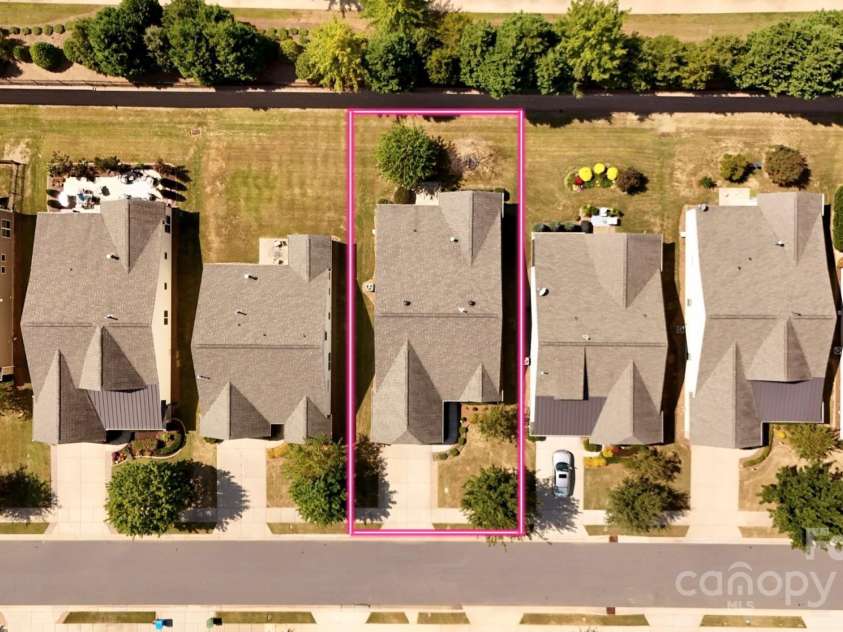 353 Harvest Valley Lane, Fort Mill, SC 29715.  MLS# CAR4331705, YatesRealty ID 2422. 