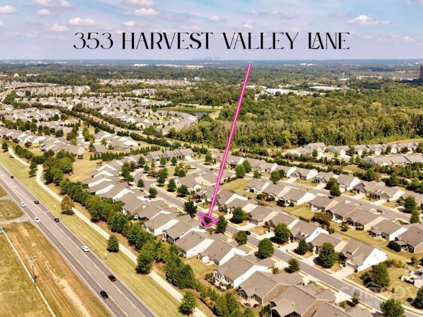 353 Harvest Valley Lane, Fort Mill, SC 29715.  MLS# CAR4331705, YatesRealty ID 2422. 