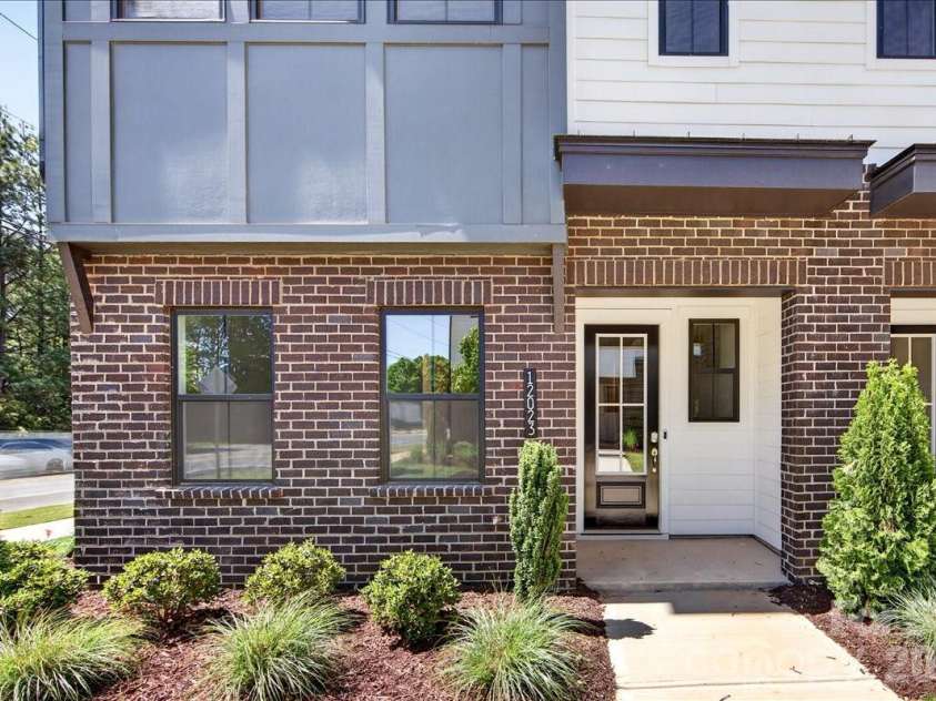 12023 Elsa Lane, Charlotte, NC 28277.  MLS# CAR4330507, YatesRealty ID 24220. Covered front door