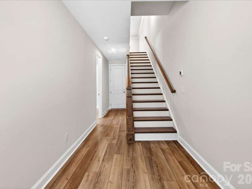 12023 Elsa Lane, Charlotte, NC 28277.  MLS# CAR4330507, YatesRealty ID 24220. Foyer