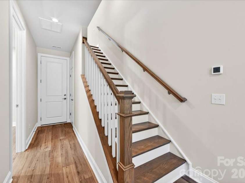 12023 Elsa Lane, Charlotte, NC 28277.  MLS# CAR4330507, YatesRealty ID 24220. Foyer