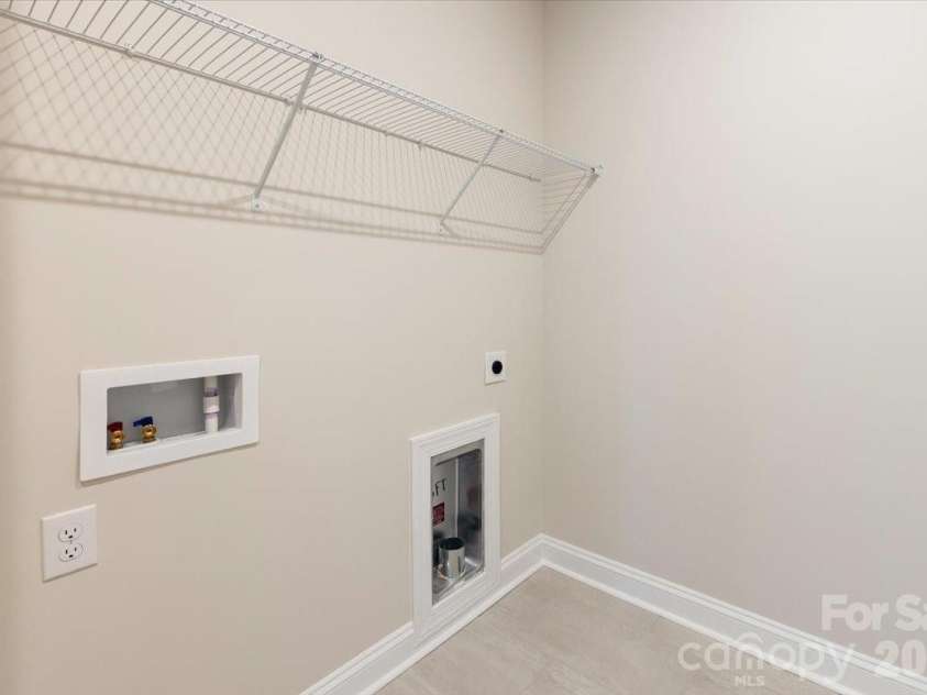12023 Elsa Lane, Charlotte, NC 28277.  MLS# CAR4330507, YatesRealty ID 24220. Laundry